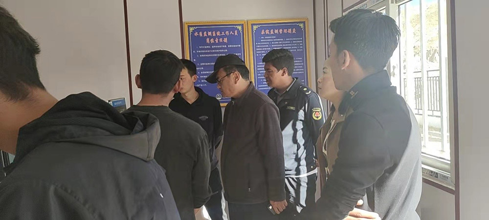 10月21日城管局、環(huán)保局及住建局局長蒞臨我廠謝通門污水處理廠檢查運行情況及了解整改階段。